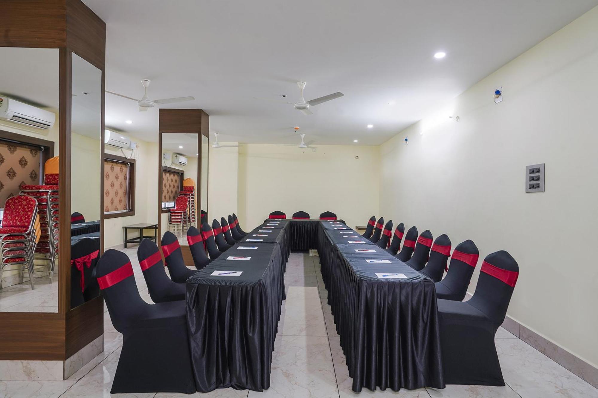 Fabhotel Gvr Grand Vijayawada Exterior photo
