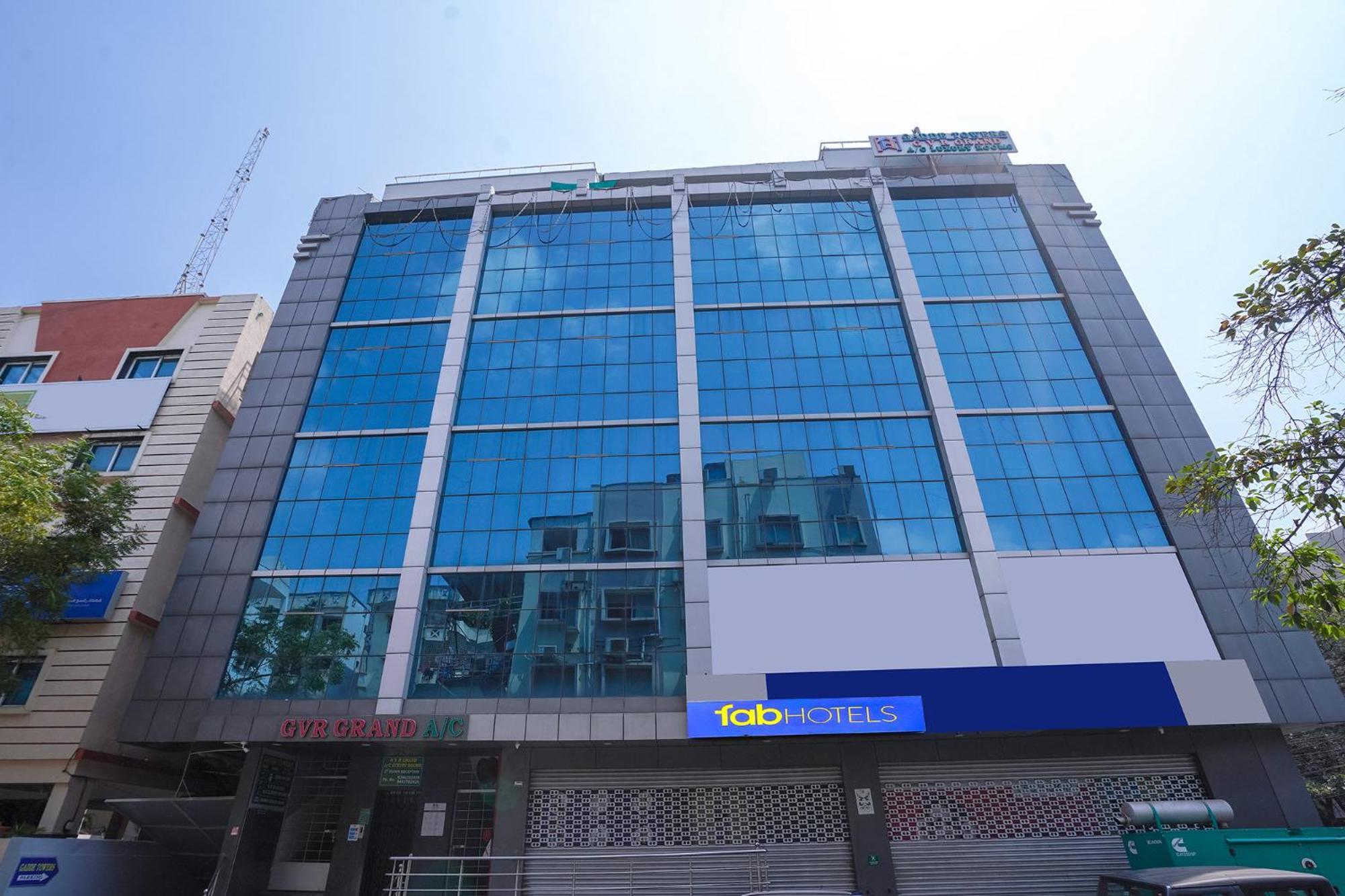Fabhotel Gvr Grand Vijayawada Exterior photo