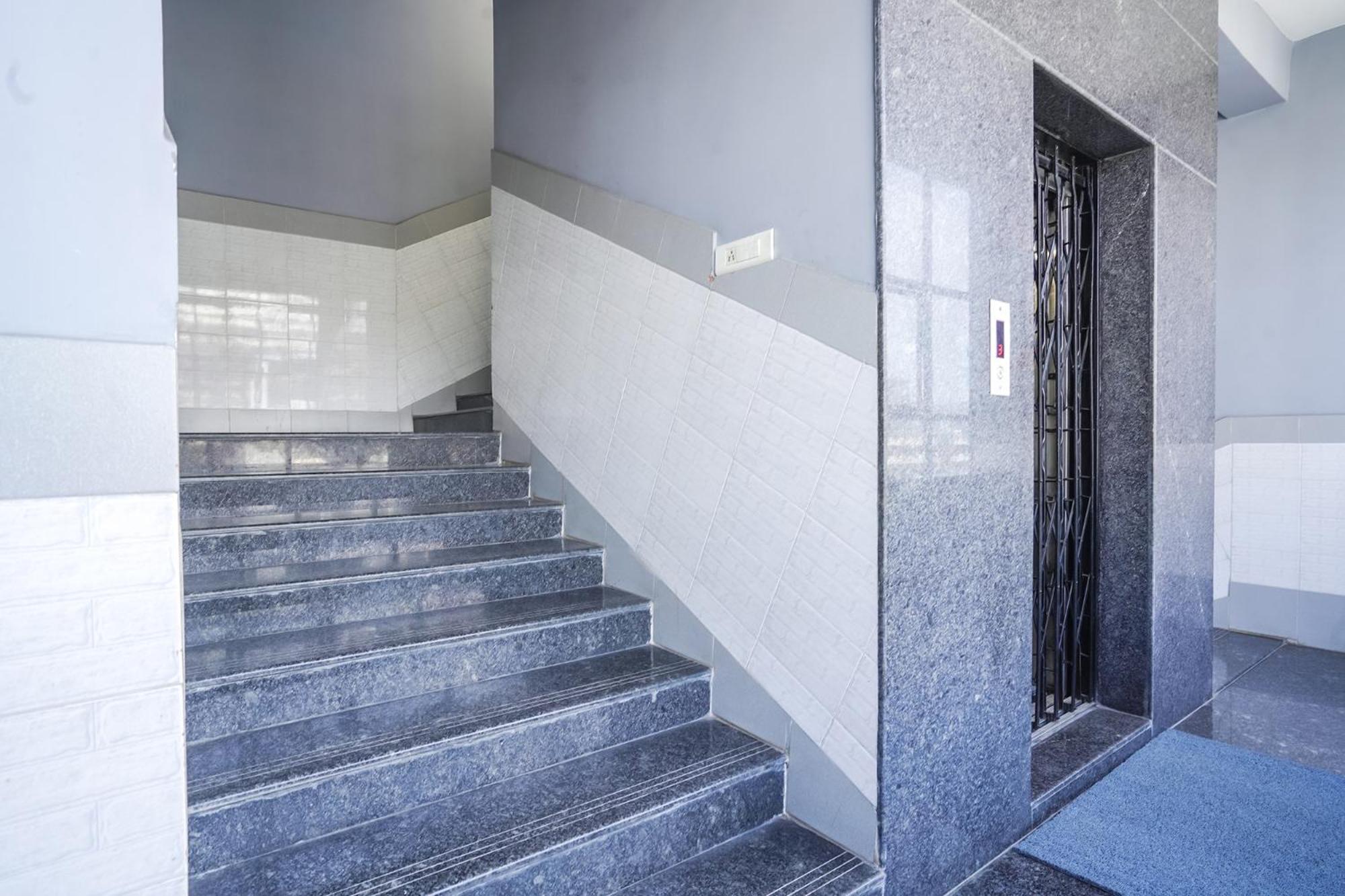Fabhotel Gvr Grand Vijayawada Exterior photo